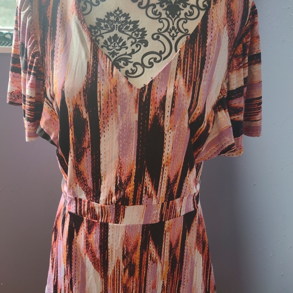 Multicolored v-neck blouse - Picture 2 of 4